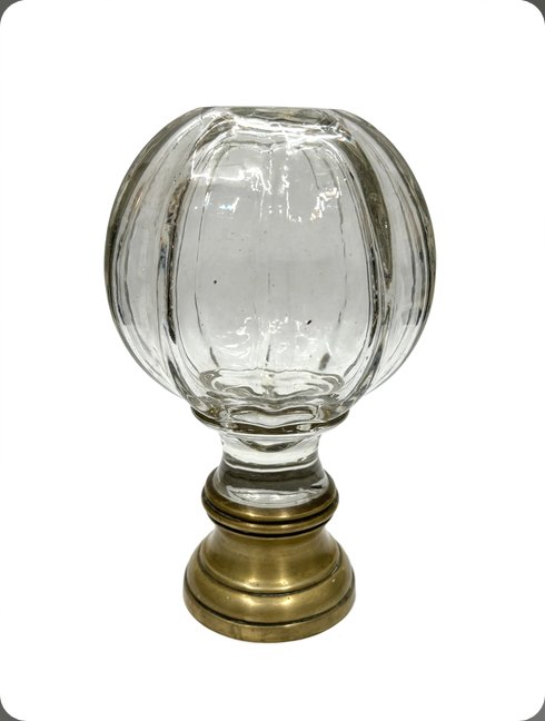 Boule d’escalier en verre moulé-pressé, monture bronze, vers 1900-1930