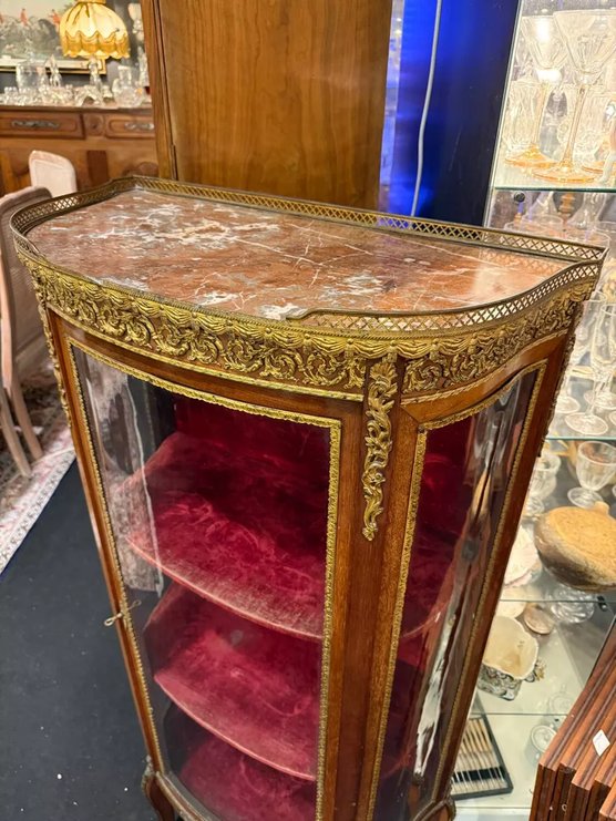 Louis XVI Display Cabinet -photo-2