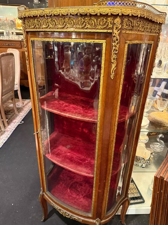 Louis XVI Display Cabinet -photo-3