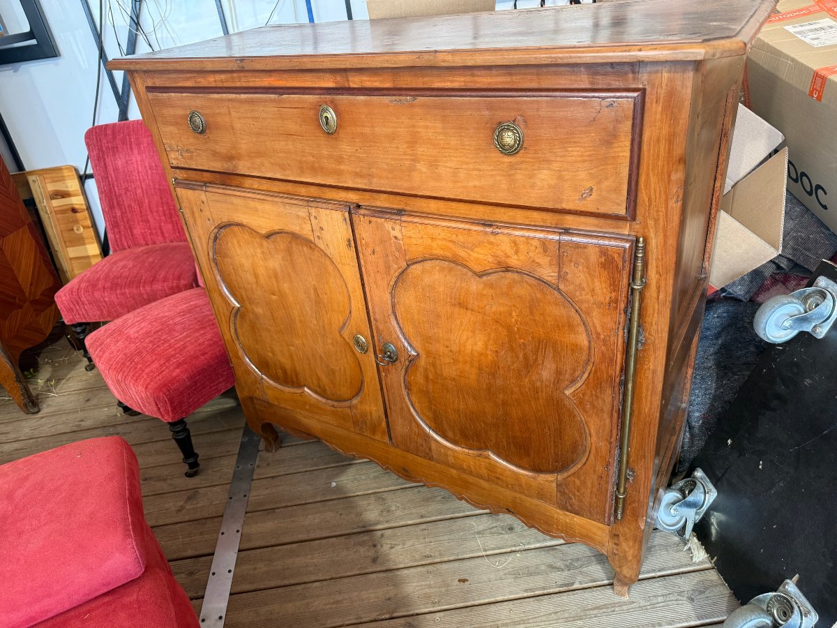Low Cherry Wood Sideboard - Heart-shaped Model