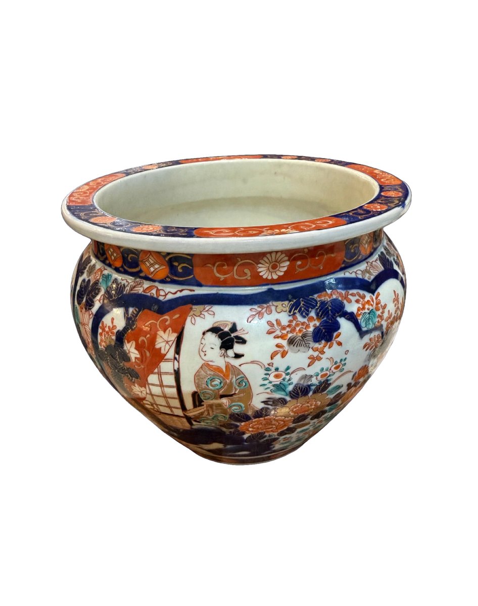 Imari Porcelain Ball-shaped Planter With Typical Polychrome Decoration -photo-1