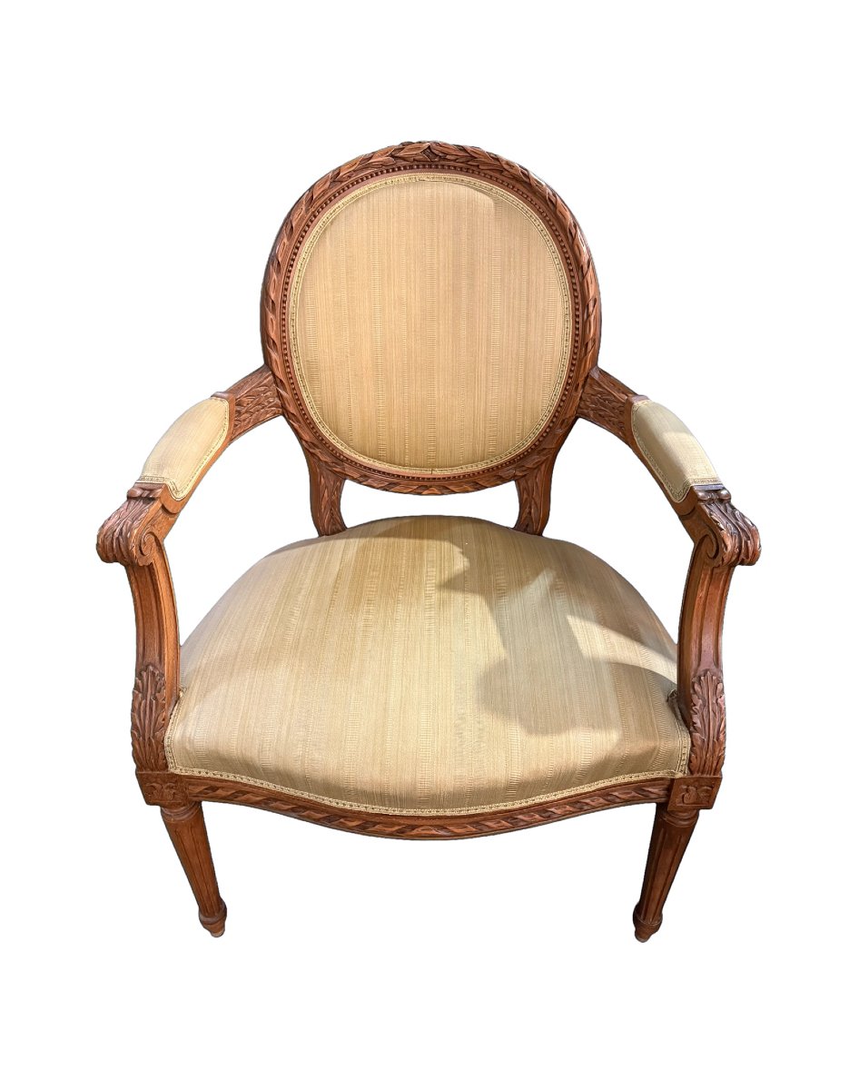Paire de fauteuils à dossier médaillon de style Louis XVI - fin XIXe / début XXe-photo-4