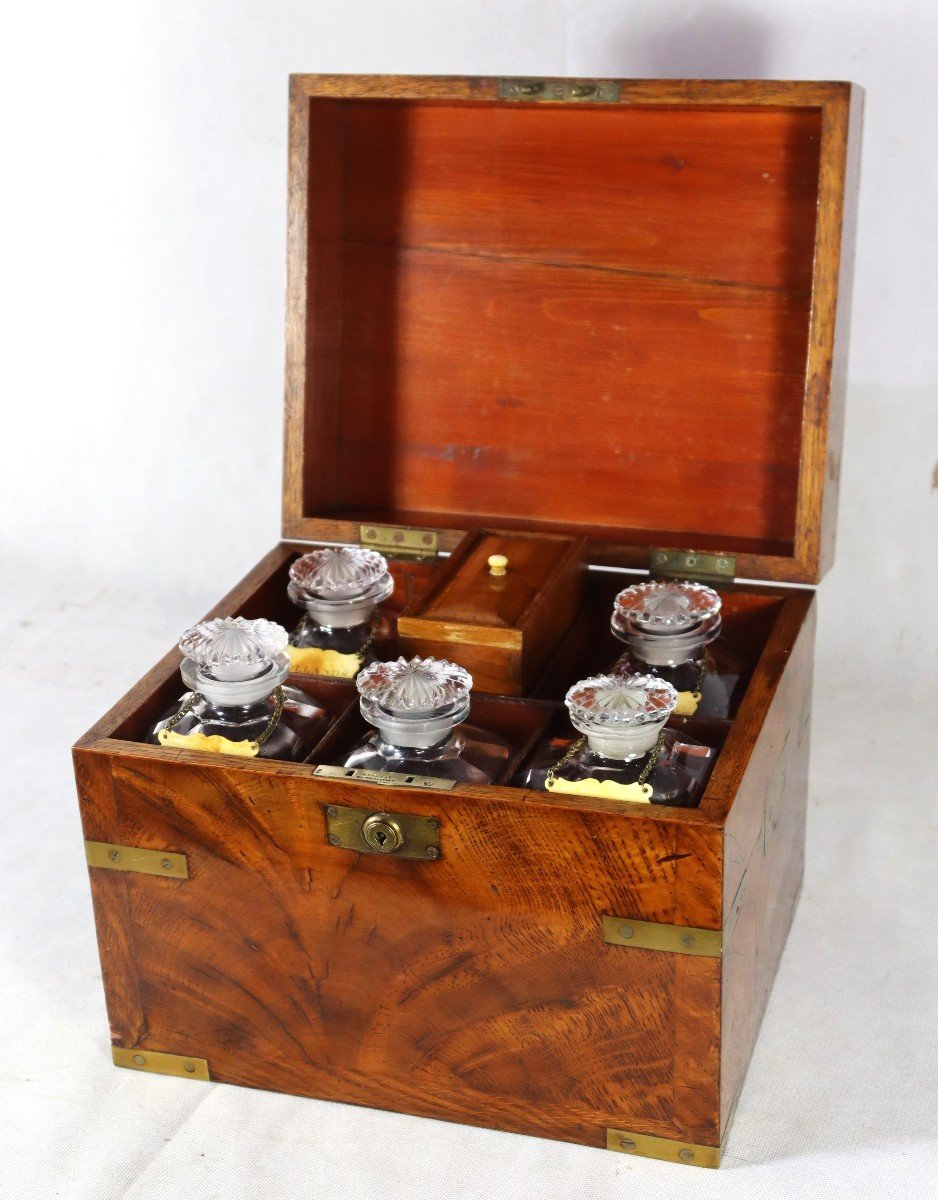 Joseph Bramah (1748-1814), Alcohol Travel Box, 19th Century-photo-2