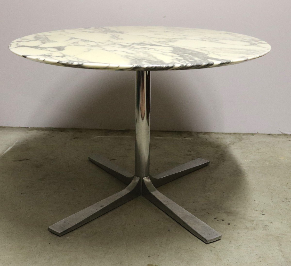 Eero Saarinen (1910-1961) ' édition Knoll " Table Ovale Et 4 Chaises Modèle 72, 1970-photo-5