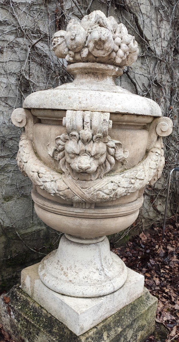 Important Pair Of Reconstituted Stone Fire Pots, 19th Century-photo-4