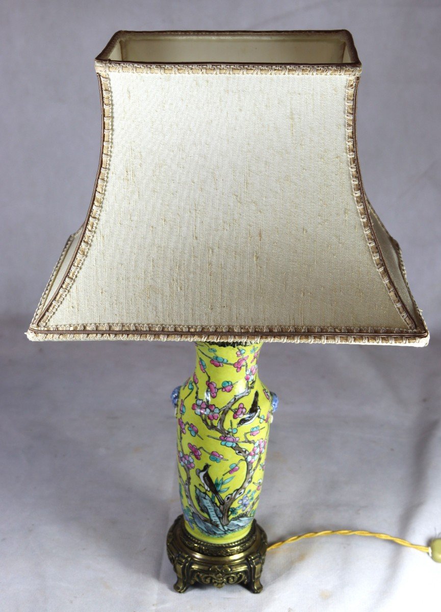 Chine XXe, Lampe En Porcelaine Et  Bronze.-photo-3