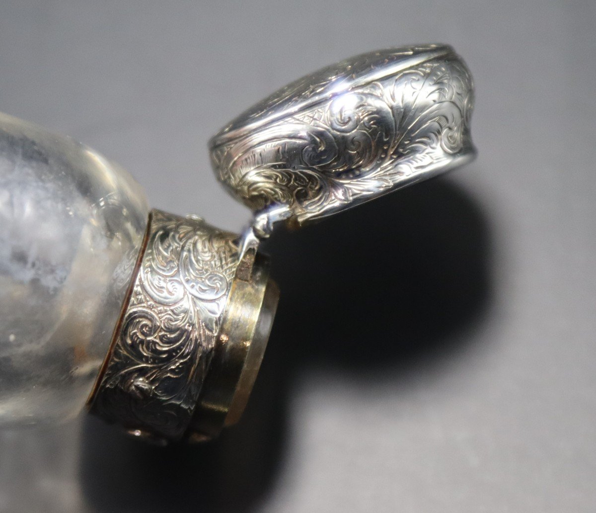 Salt Bottle, Silver Mount, English 19th Century-photo-5