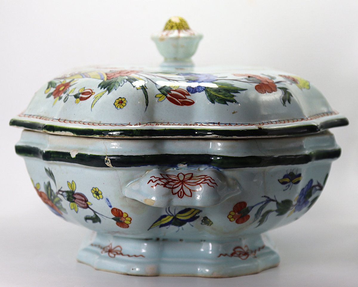 Rouen 18th Century, Cornucopia Glazed Earthenware Soup Tureen. Signed.-photo-7