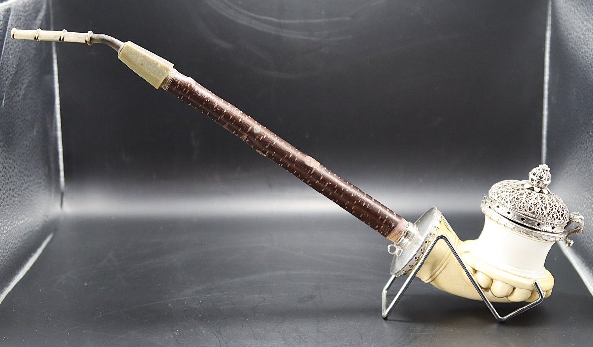 Austria 19th Century, Meerschaum And Silver Pipe.-photo-3