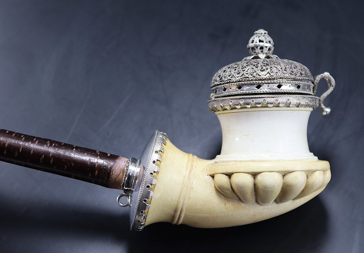 Austria 19th Century, Meerschaum And Silver Pipe.-photo-4