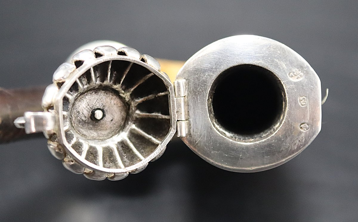Austria 19th Century, Pipe With The Name "adolph" Of The Dobrocen Type In Meerschaum And Silver.-photo-1