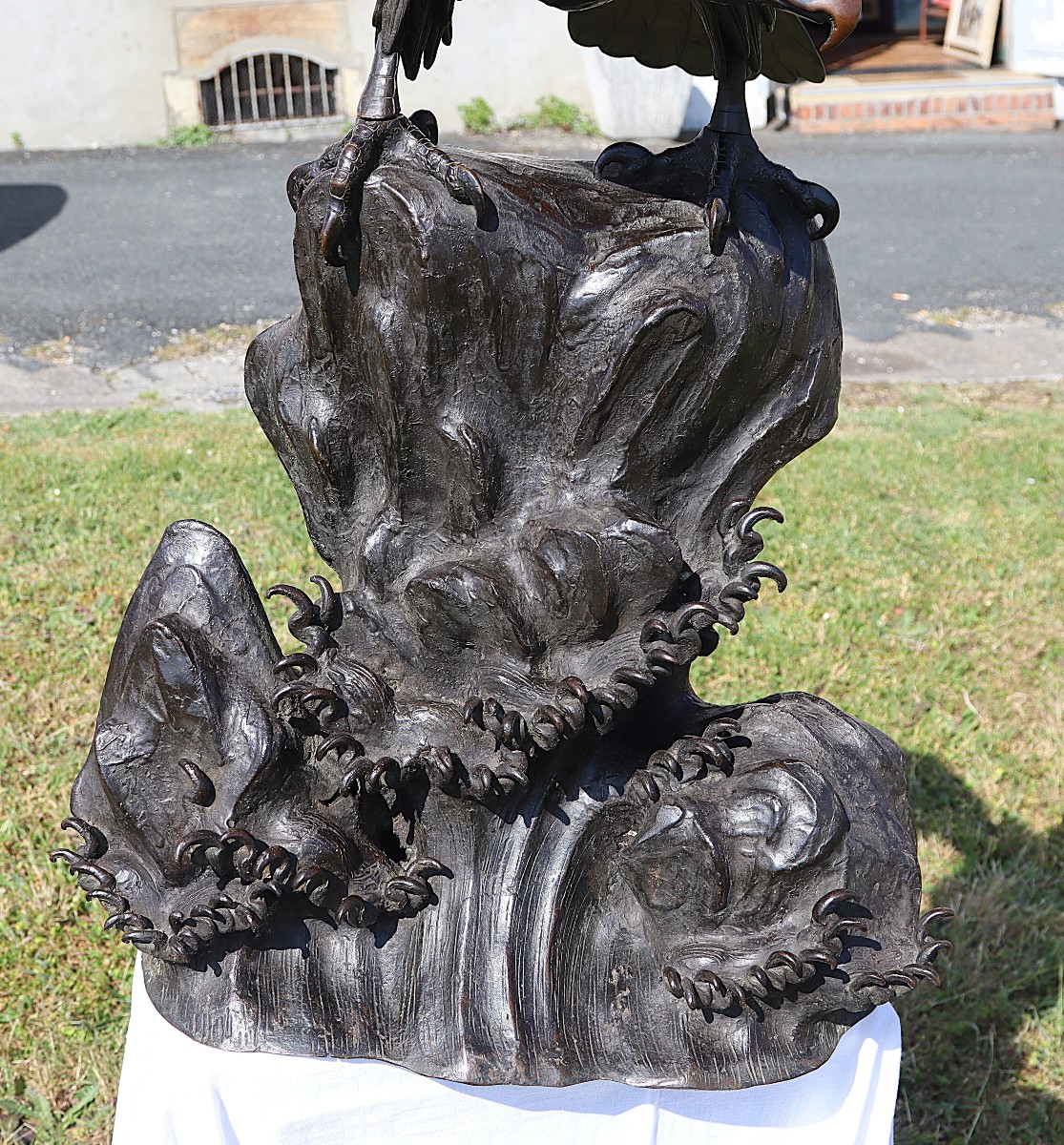 OKIMONO MASSIF EN BRONZE D'UN AIGLE DE MER Japon période Meiji.-photo-7