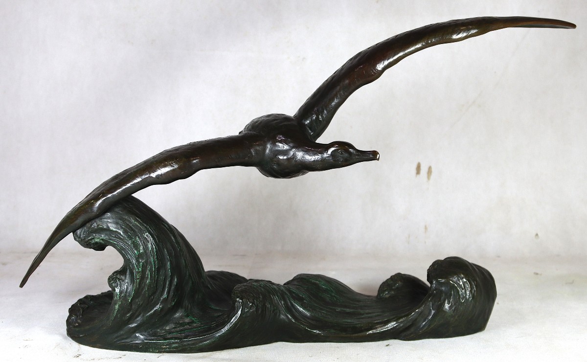 Alexandre OULINE (act.1918-1940), Grande Sculpture en bronze " Le goëland ", signé, XXe