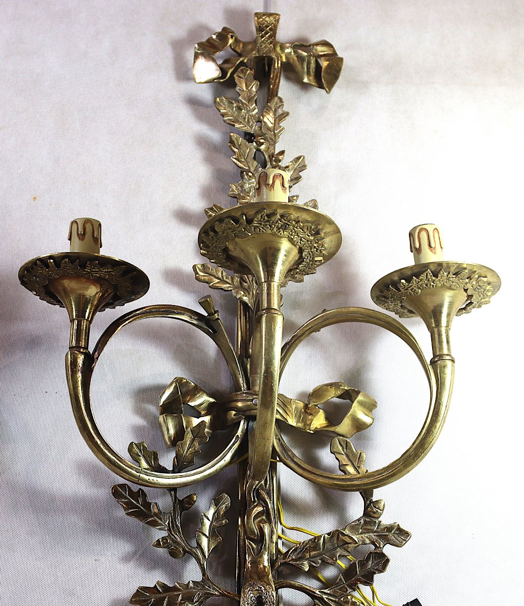 Large Pair Of Gilt Bronze Sconces With Hunting Horns After Gallien And Bureaux. 20th Century-photo-6