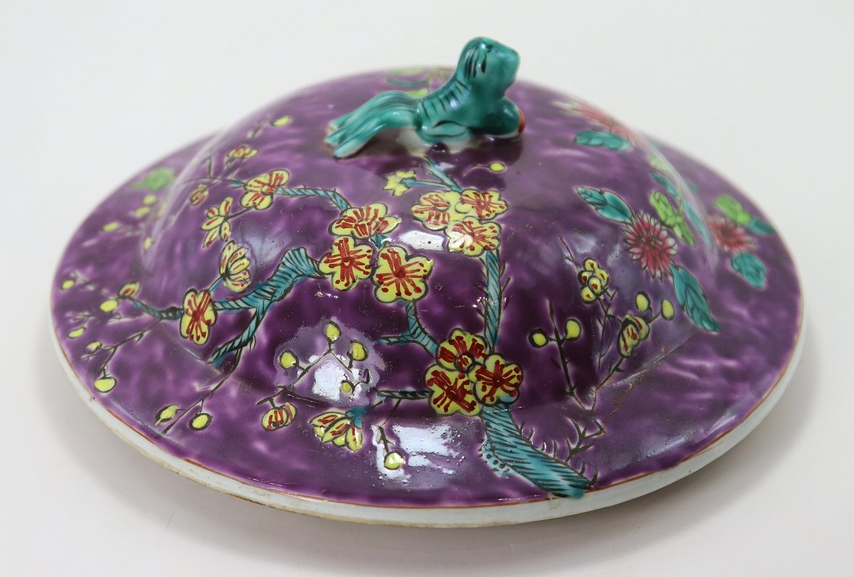Dayazhai, Covered Porcelain Pot, Qing Dynasty, Late 19th Century. -photo-3
