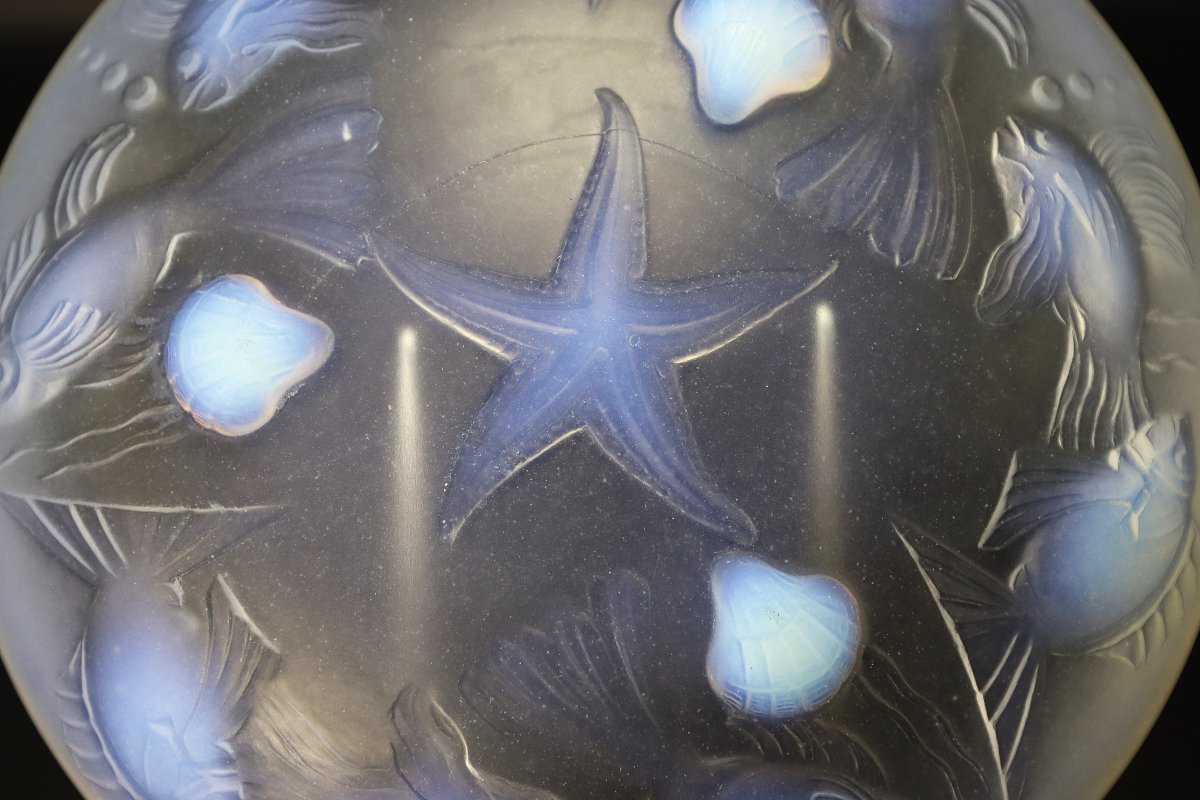 Opalescent Iridescent Pressed Glass Bowl "with Fish", Signed, 20th Century-photo-3