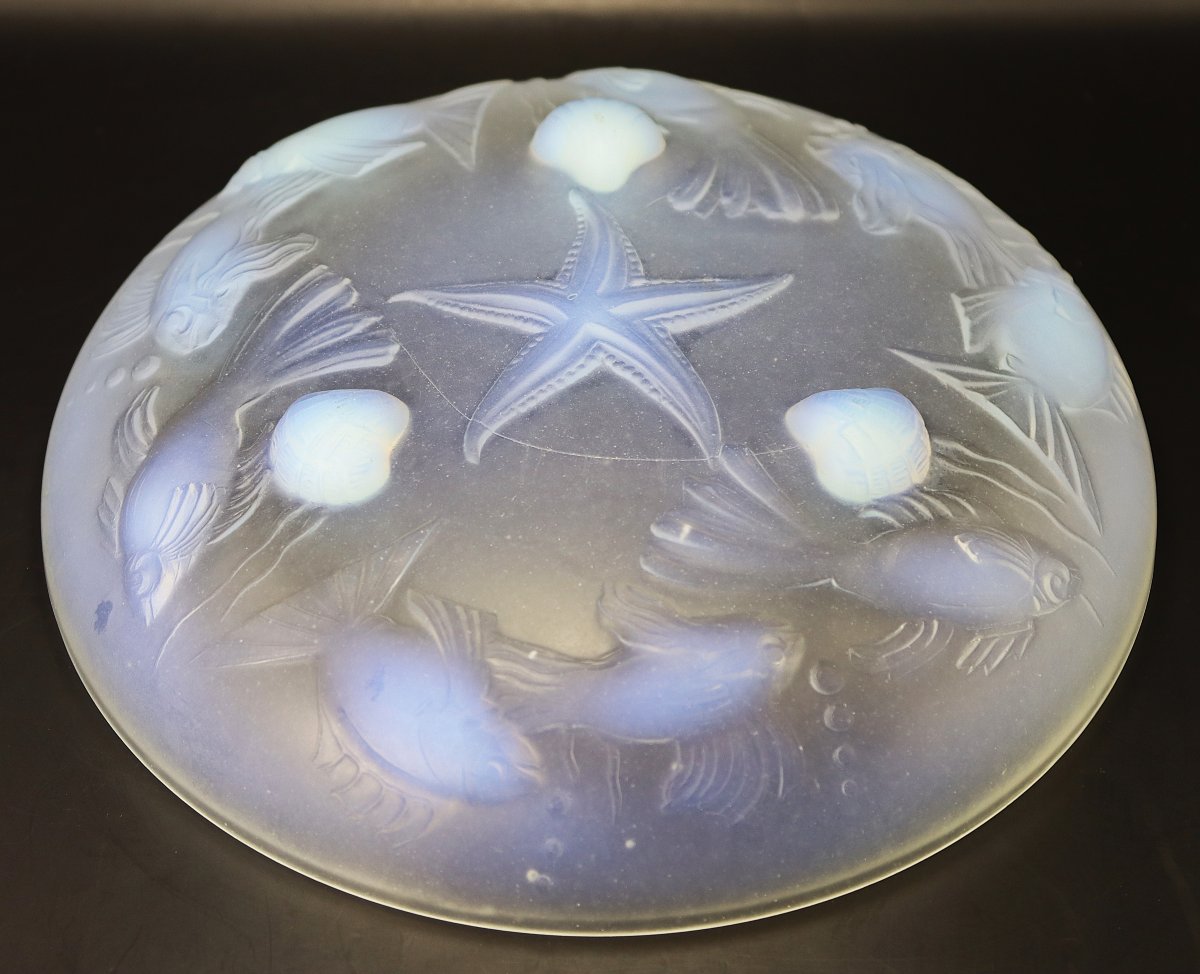 Opalescent Iridescent Pressed Glass Bowl "with Fish", Signed, 20th Century-photo-3