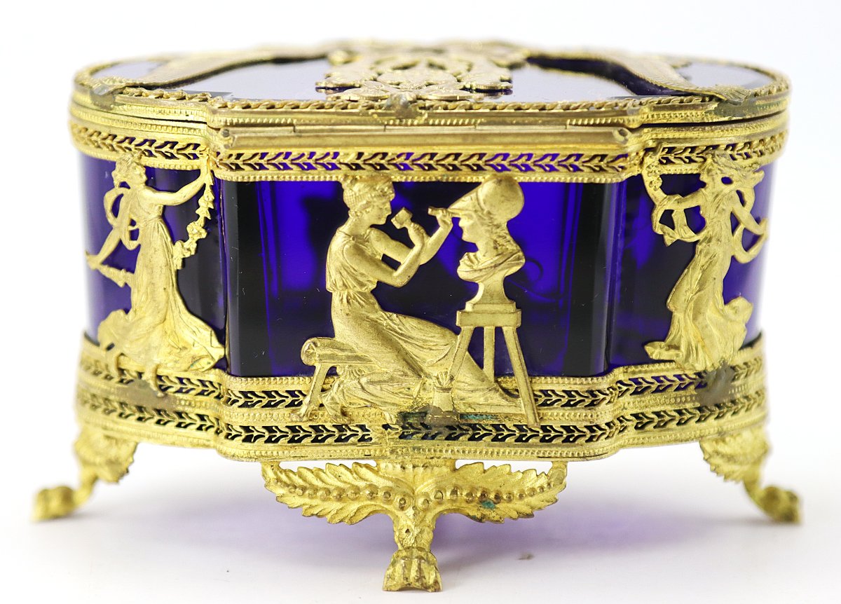 Boîte en cristal bleu Baccarat et bronze doré décor Empire , Fin XIXe-photo-4