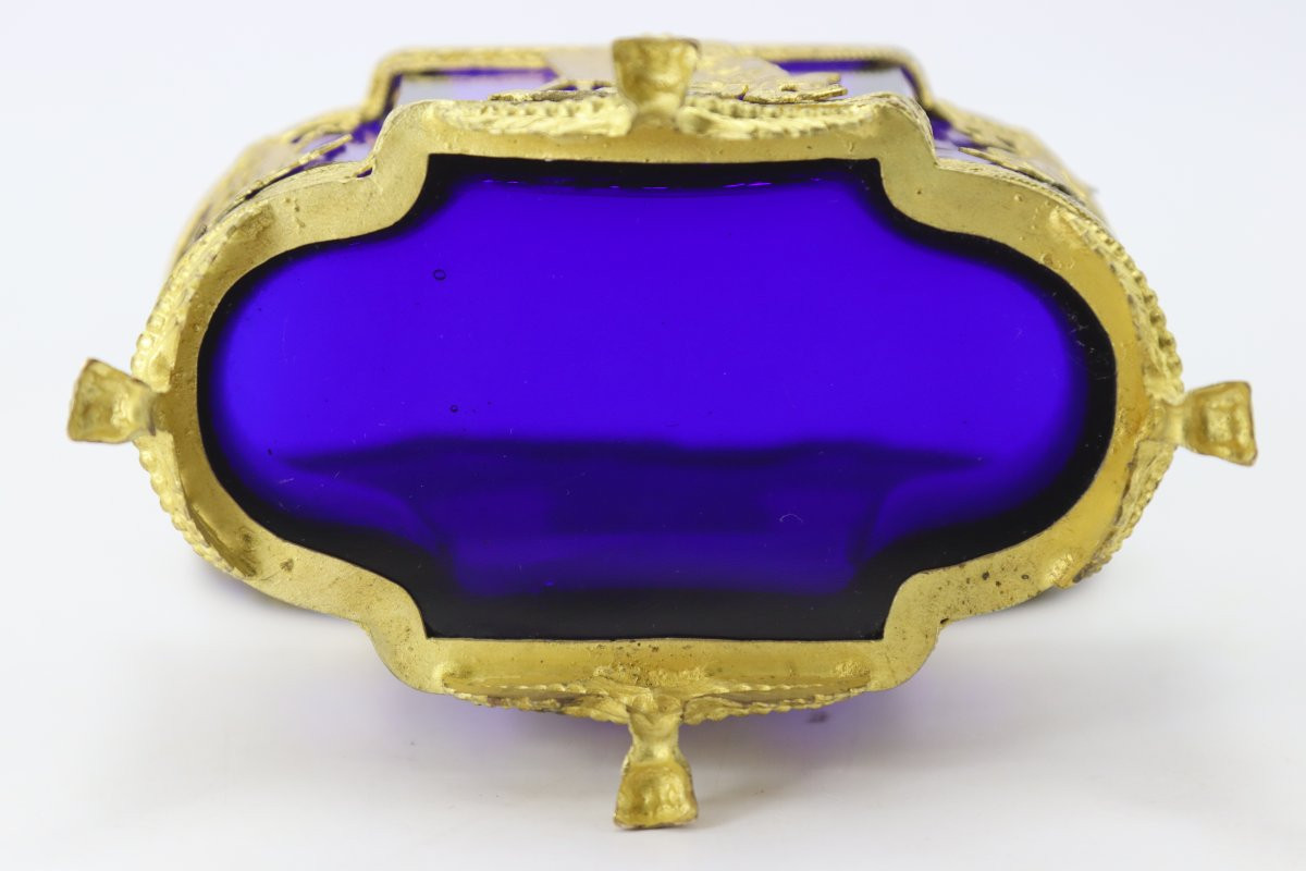 Boîte en cristal bleu Baccarat et bronze doré décor Empire , Fin XIXe-photo-3