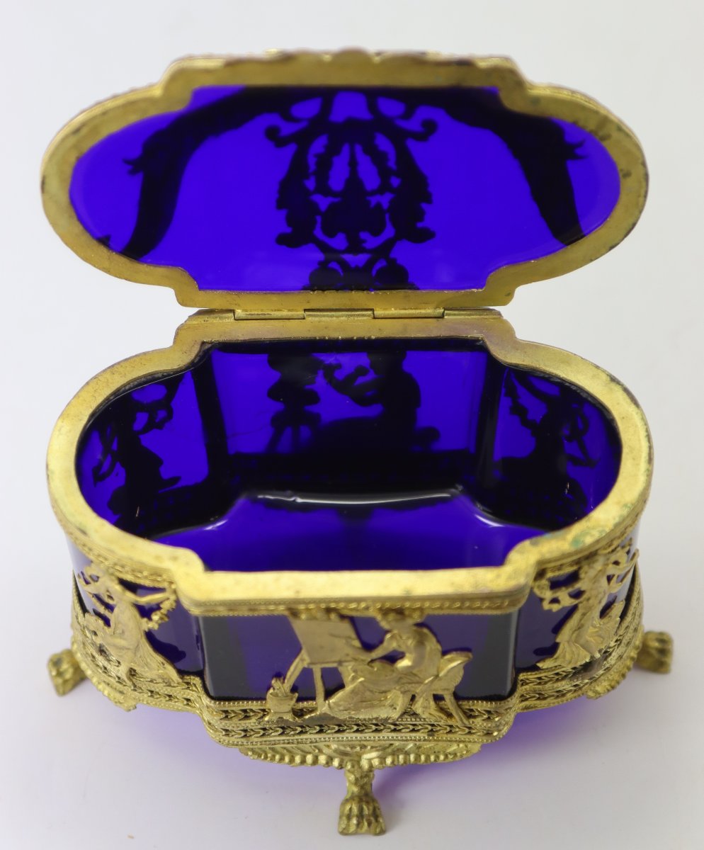 Boîte en cristal bleu Baccarat et bronze doré décor Empire , Fin XIXe-photo-6