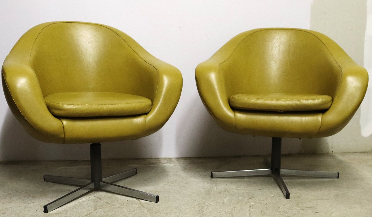Carl Eric KLOTE (XXe) Paire de fauteuils coquille pivotants modèle "Overman / Pod Swivel", 1960-photo-2