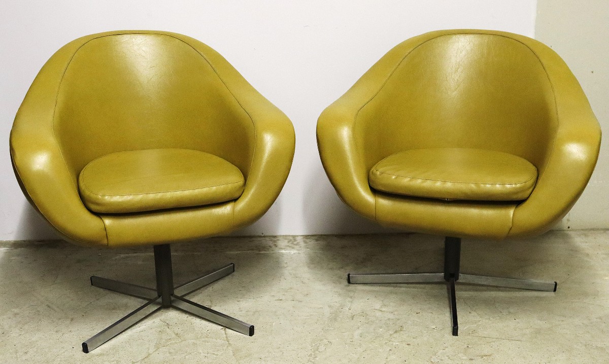 Carl Eric KLOTE (XXe) Paire de fauteuils coquille pivotants modèle "Overman / Pod Swivel", 1960