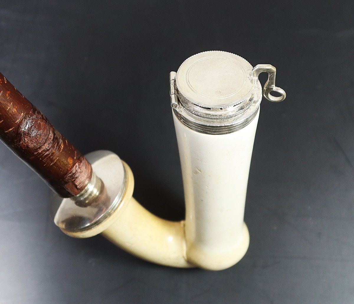 Austria 19th Century, Dobrocen Type Pipe In Meerschaum And Silver.-photo-3