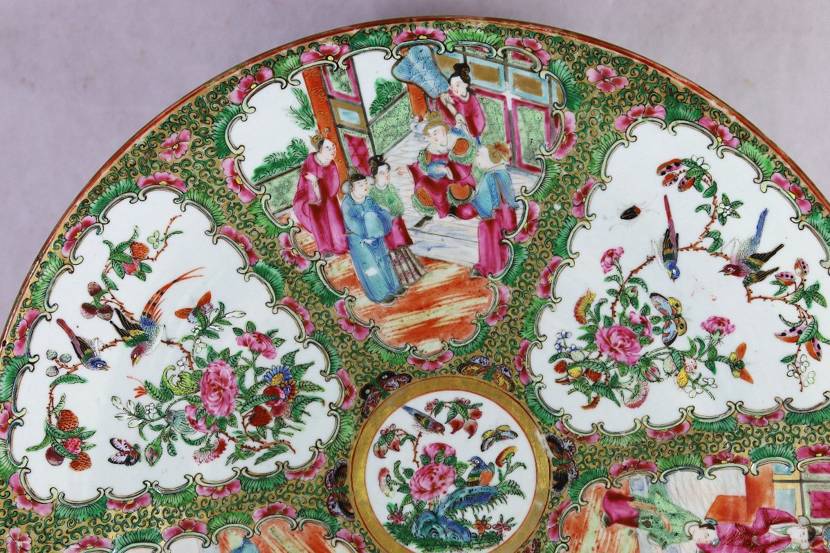 China 19th Century, Large Canton Porcelain Dish.-photo-4