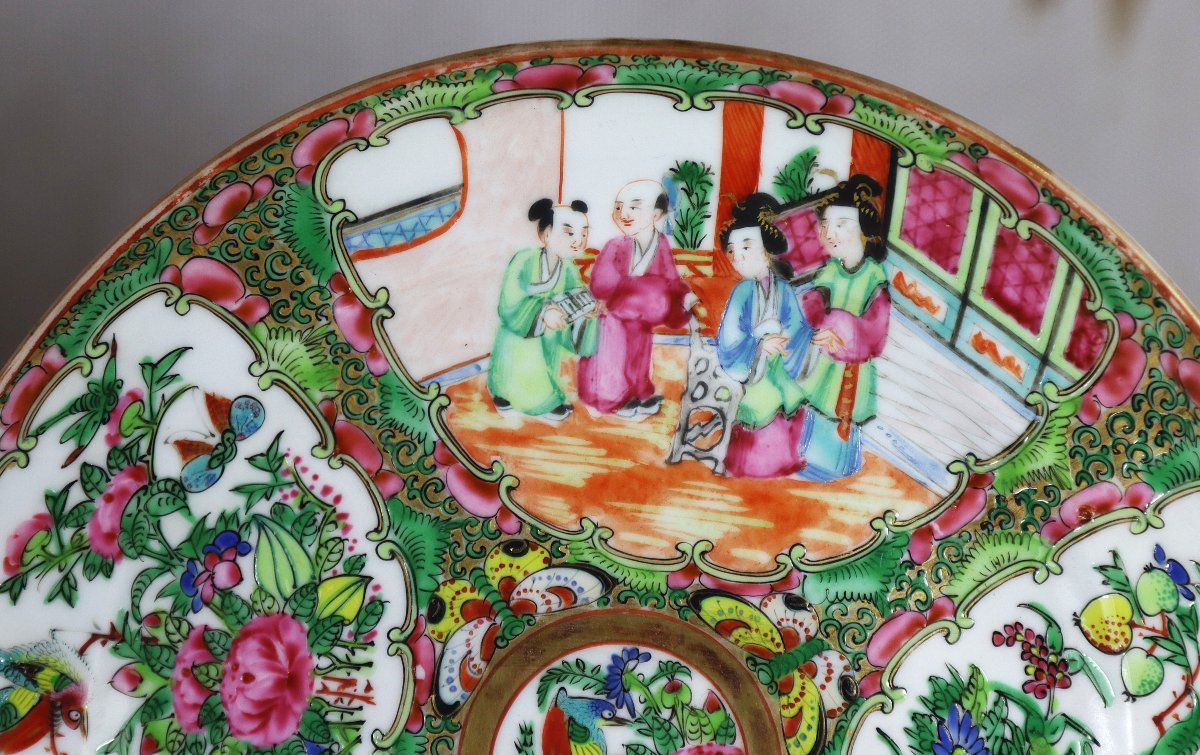 China, 19th Century, Two Canton Porcelain Plates.-photo-7