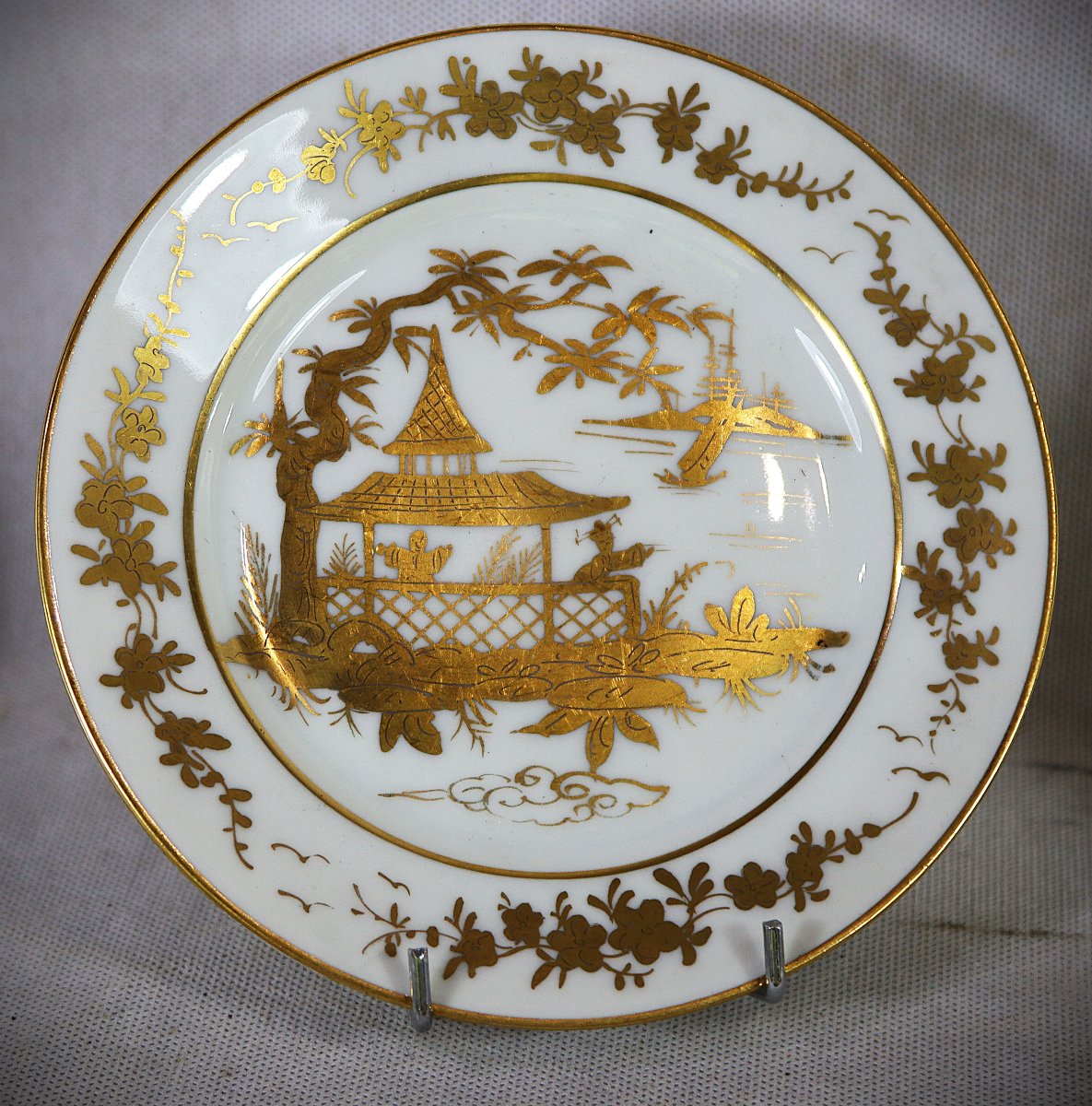 Meissen XXe, Partie de service en porcelaine " décors aux chinois ".-photo-1