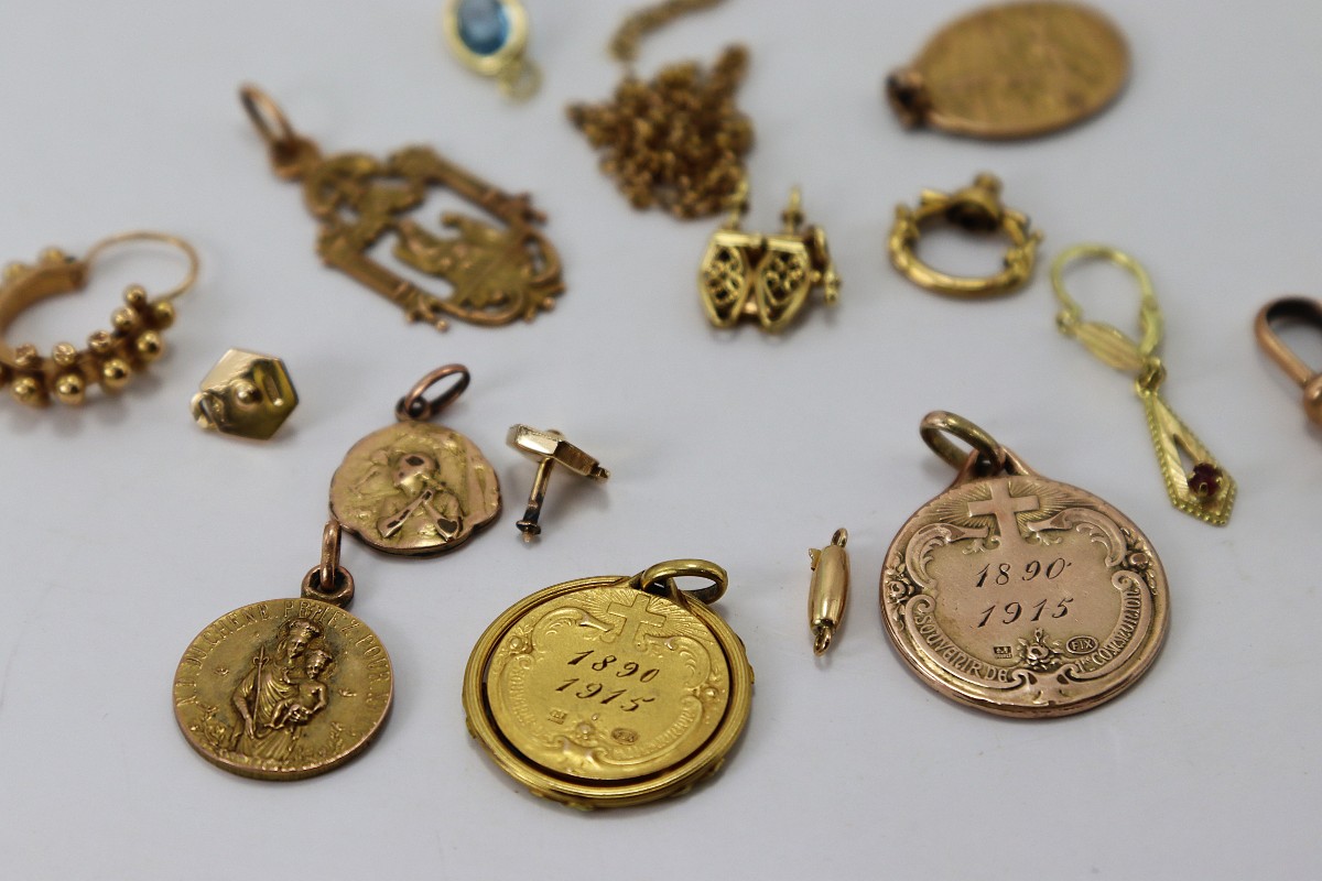 Lot Of 18k Gold, 22g, 20th Century-photo-1