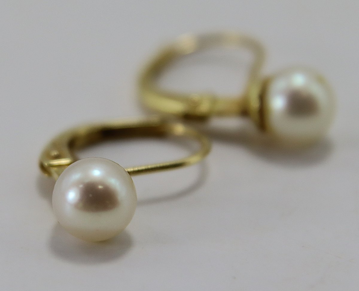 Pair Of 18k Gold And Cultured Pearl Earrings, 20th Century-photo-1