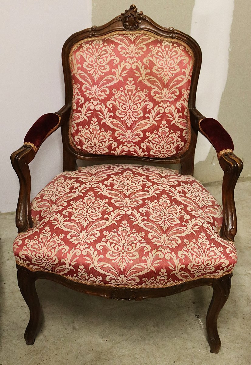 Ensemble de deux fauteuils et une bergère de style Louis XV, XXe-photo-1