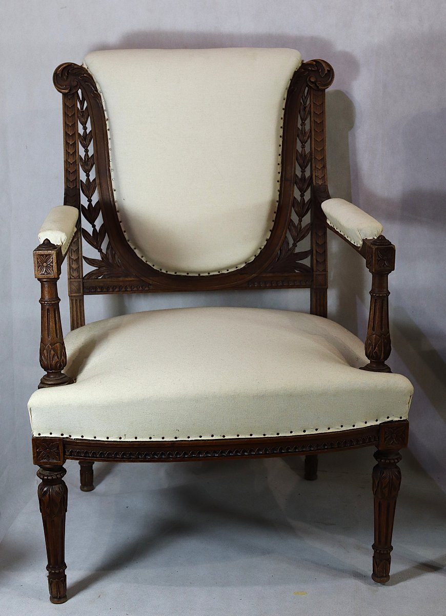 Ensemble de deux fauteuils et une chaises de style Louis XVI, XIXe-photo-3