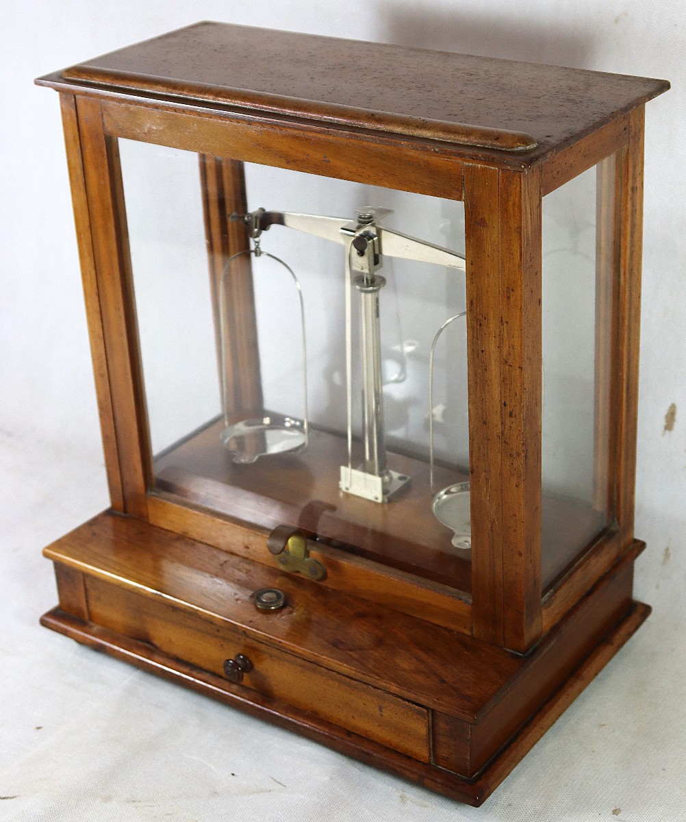 Balance Trébuchet de pharmacie, Fin XIXe