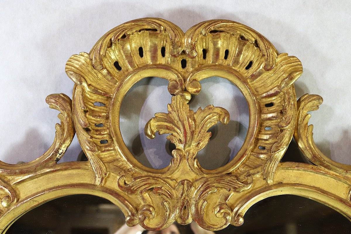 Miroir en bois sculpté et doré, style Louis XV, fin XIXe-photo-1