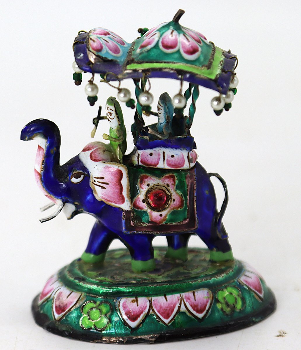 Petit éléphant Inde en Argent émaillé, XXe-photo-4