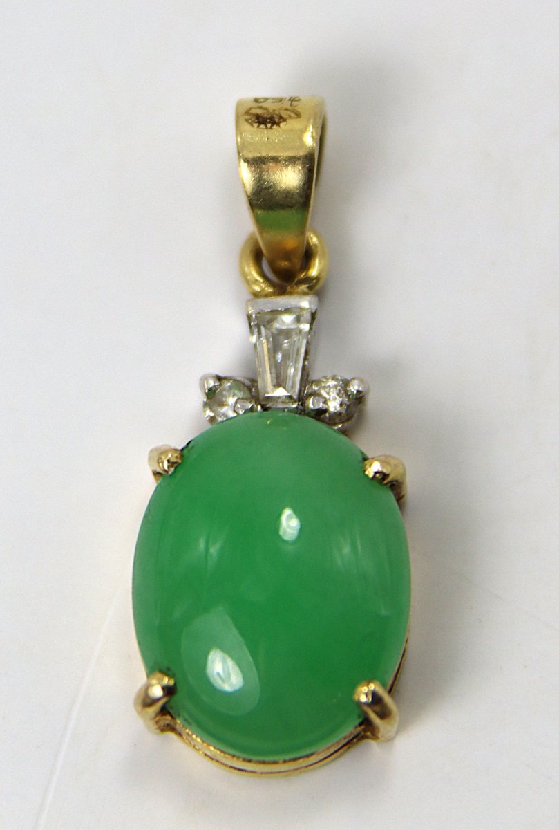 Pendentif en or bicolore (18k ), jade et diamants, XXe-photo-2