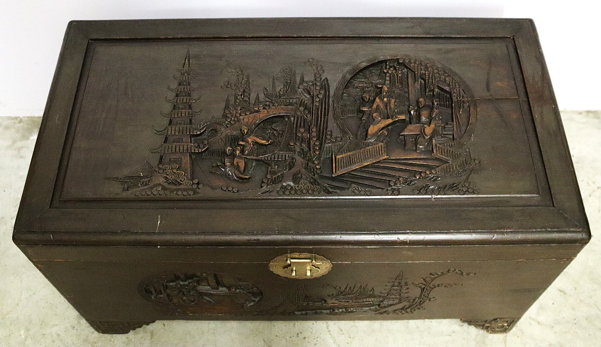 Camphor Wood Chest, Asia, 20th Century-photo-1