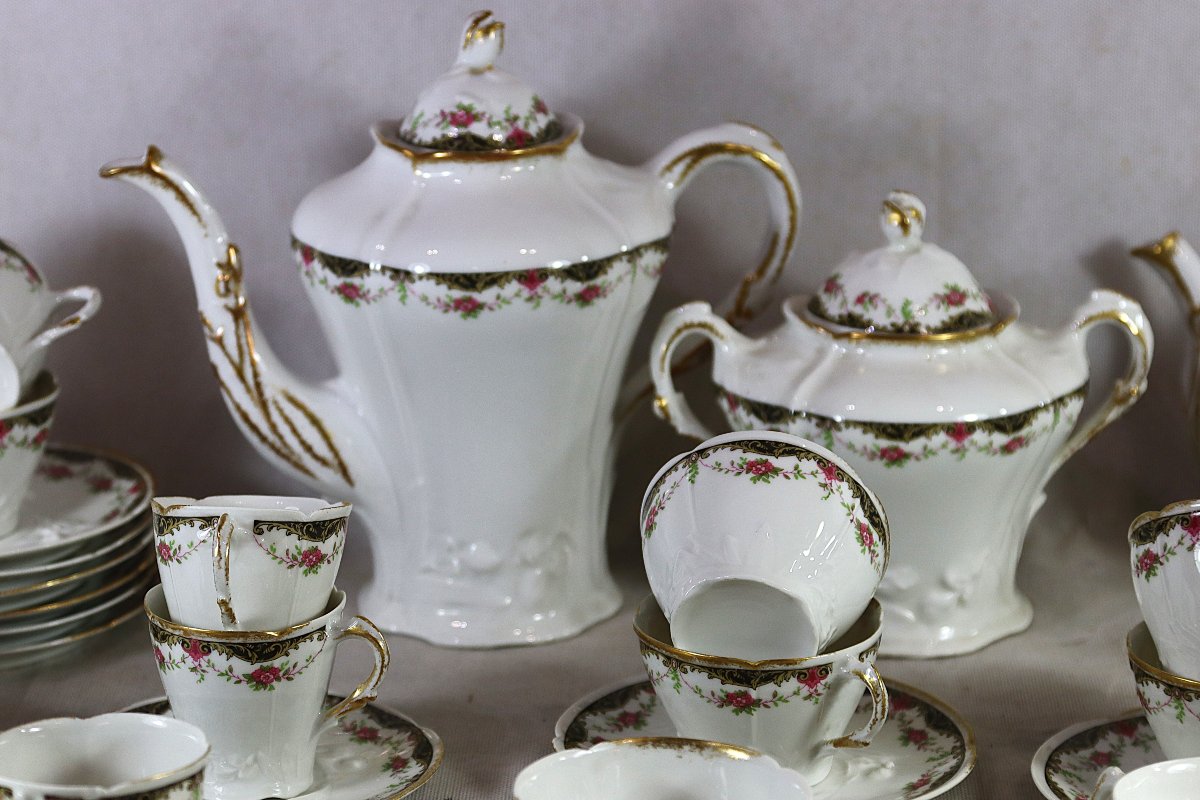 Limoges, Service en porcelaine café et thé, 44 pièces. XXe-photo-2