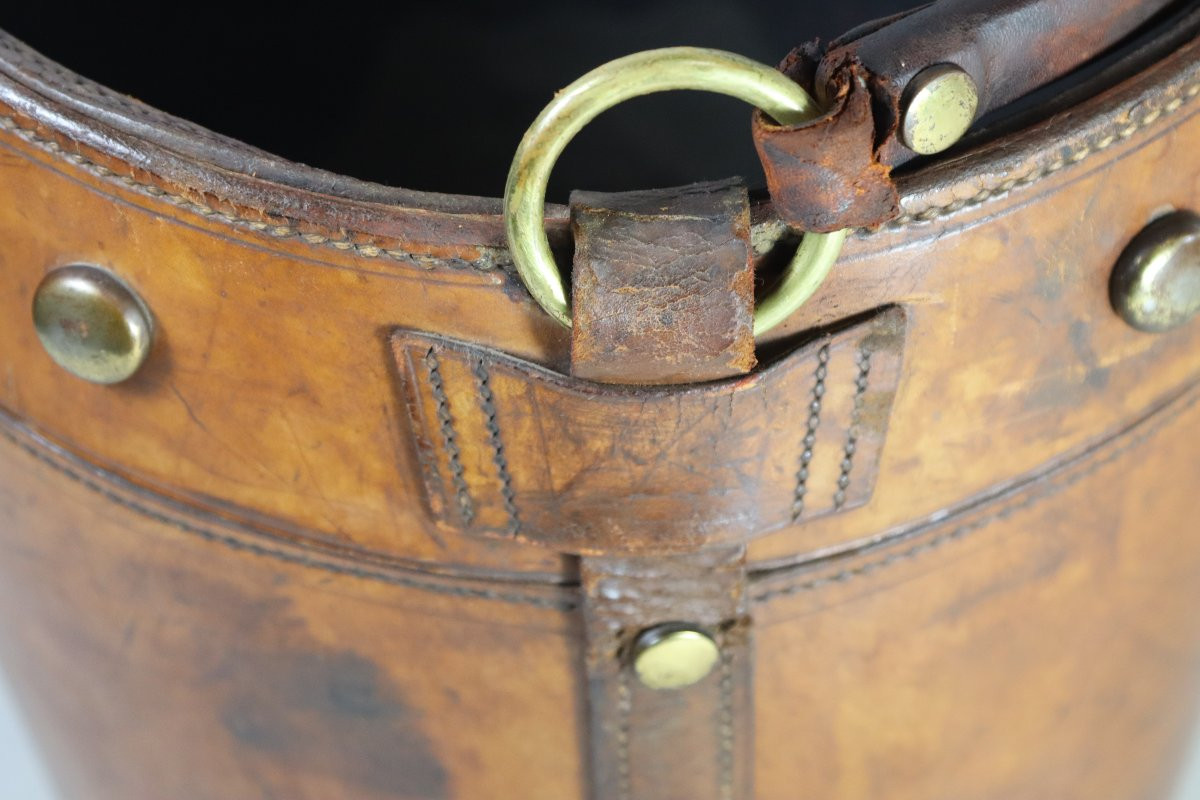 seau à feu en cuir "blason de la monarchie britannique ", début XXe-photo-8