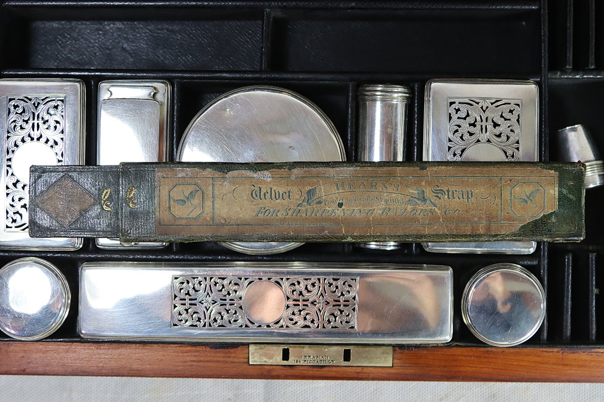 THOMAS DICKS LONDRES, Nécessaire de voyage en argent, Epoque Victorienne XIXe-photo-3