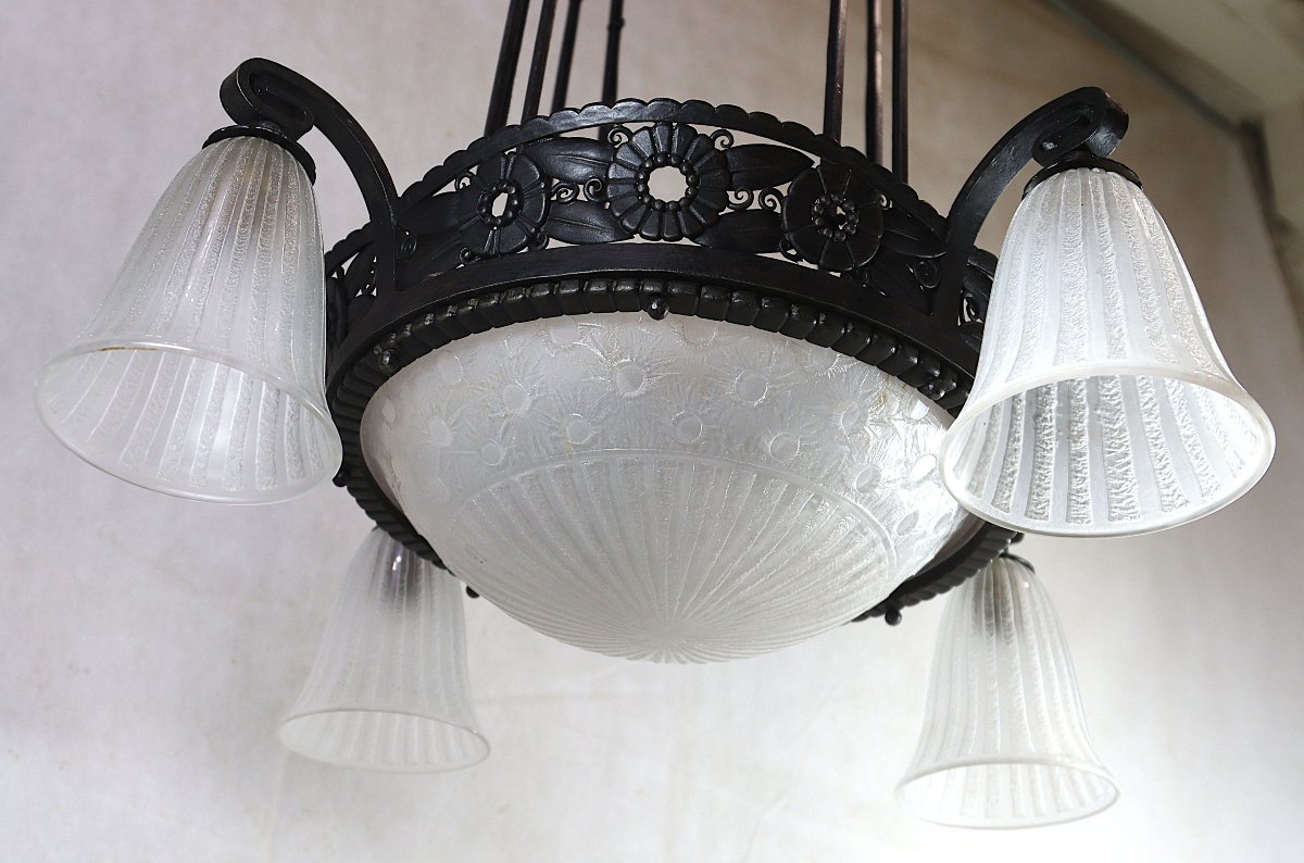 Daum Nancy + France, Art Deco Wrought Iron And Engraved Glass Chandelier, Signed, 1920-photo-3