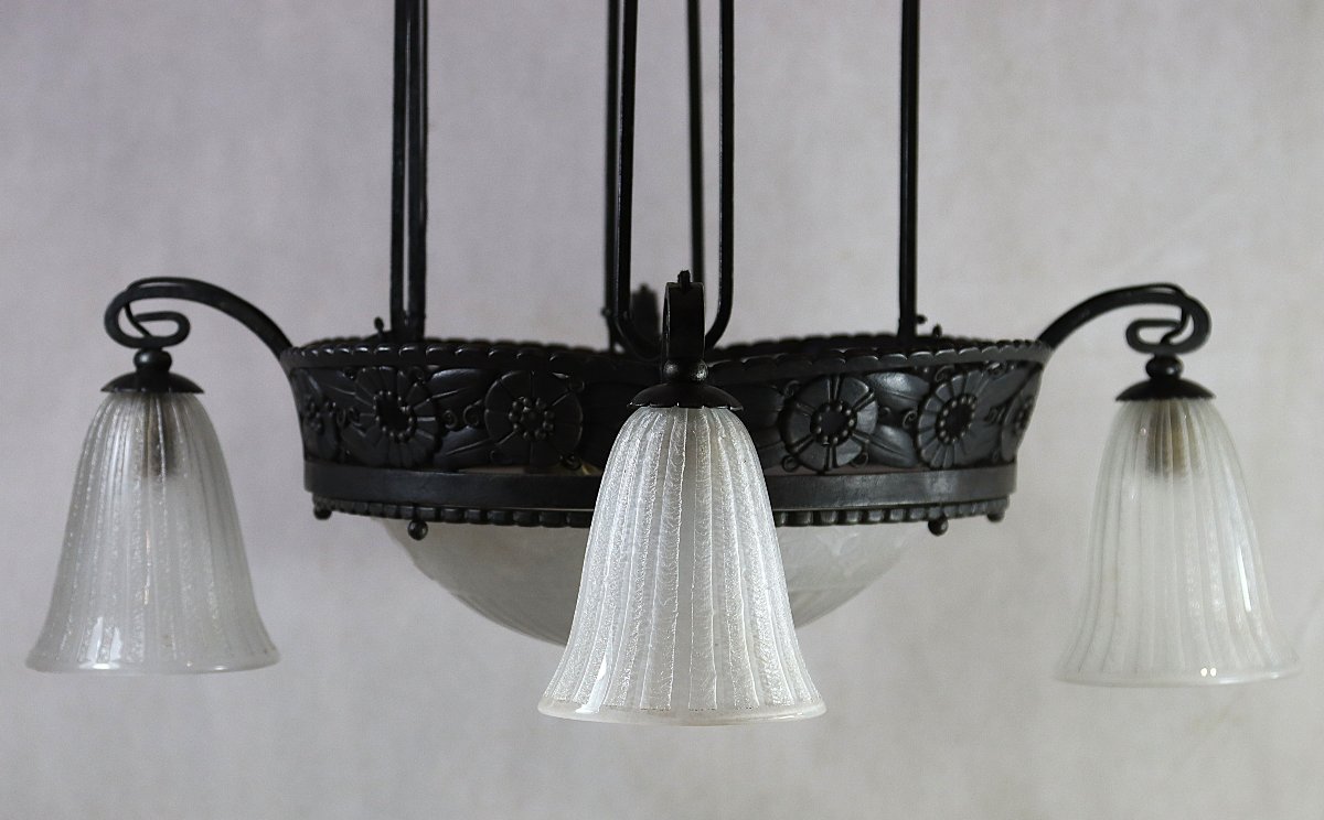 Daum Nancy + France, Art Deco Wrought Iron And Engraved Glass Chandelier, Signed, 1920-photo-4