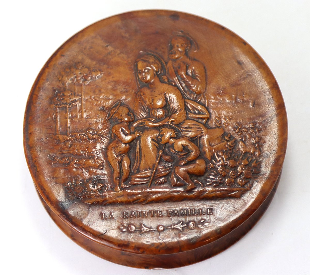 Carved Boxwood Box -photo-2