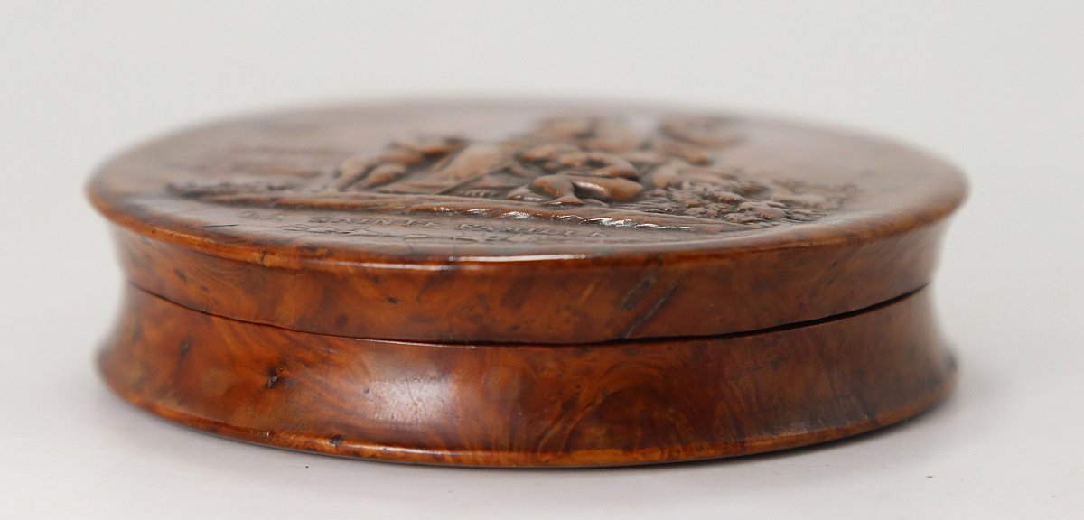 Carved Boxwood Box -photo-4