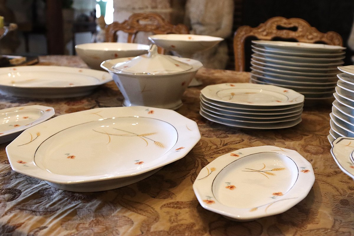 Service en porcelaine de Limoges, Atelier G.M, 55 pièces, XXe-photo-3