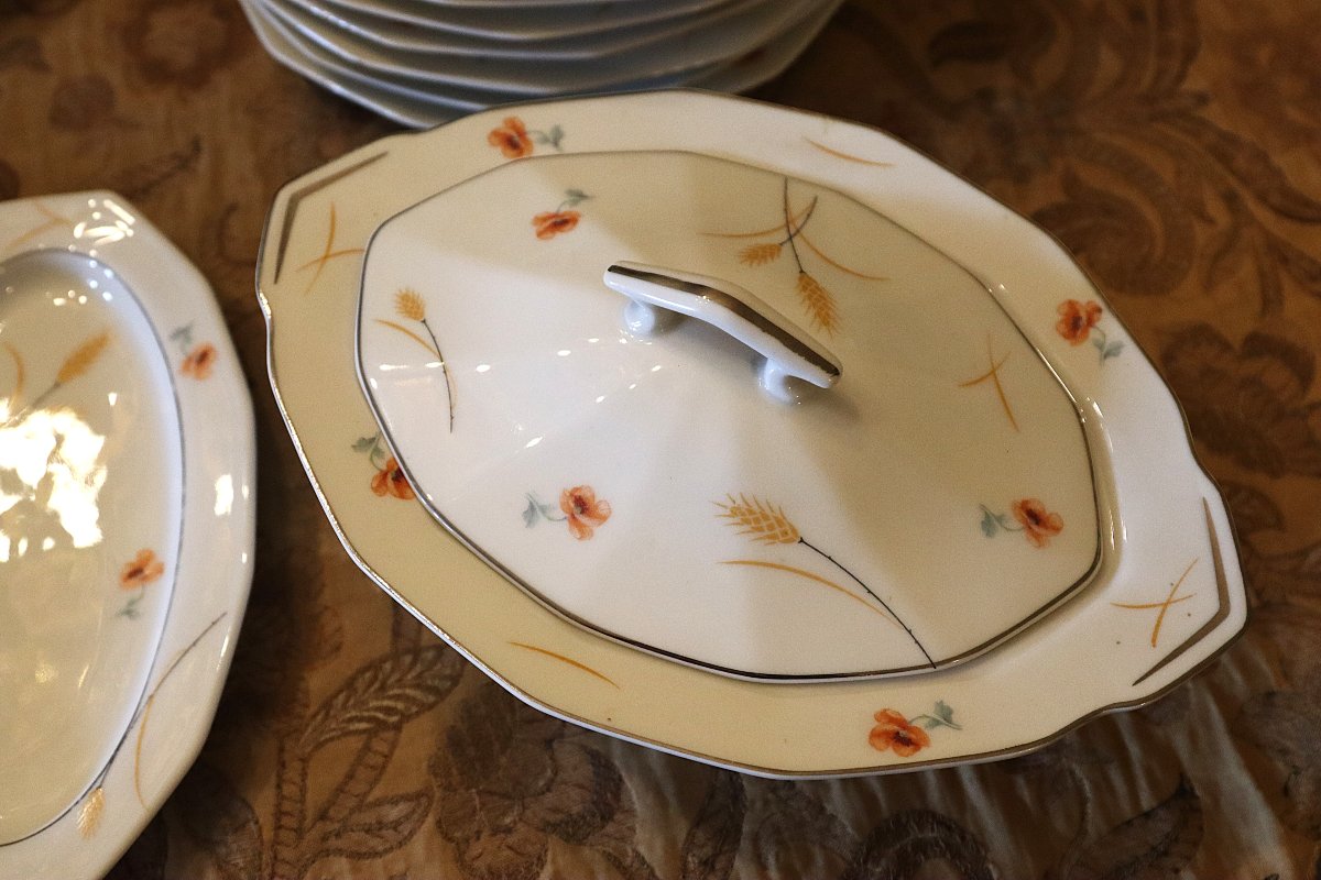 Service en porcelaine de Limoges, Atelier G.M, 55 pièces, XXe-photo-4