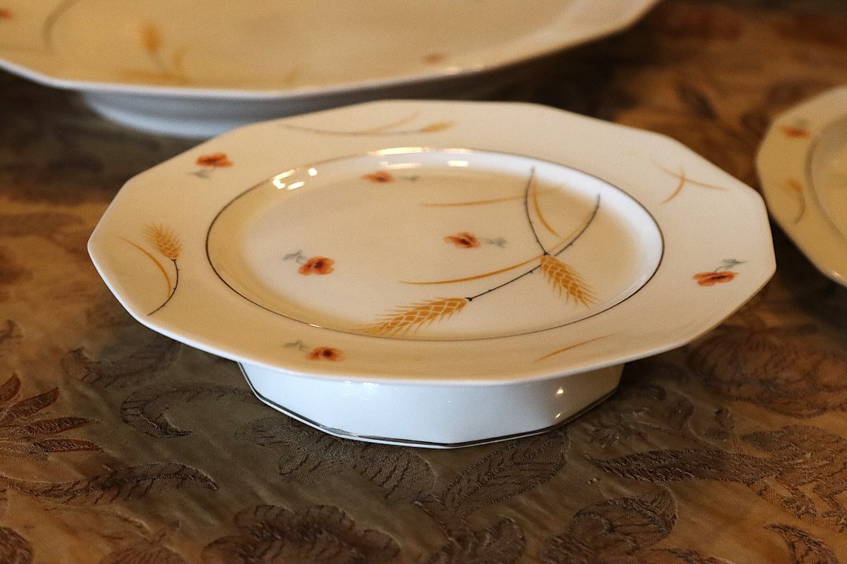 Service en porcelaine de Limoges, Atelier G.M, 55 pièces, XXe-photo-4