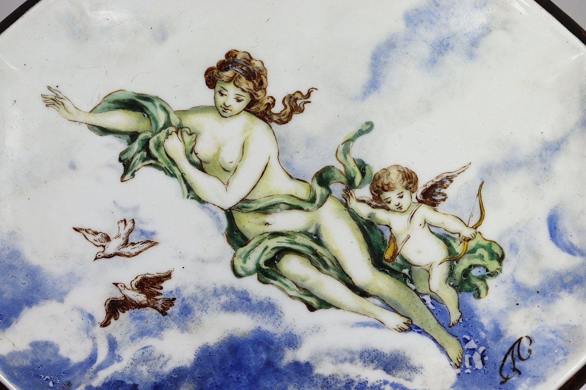 Plat en faïence " Vénus et l'amour ", signé, XIXe-photo-2